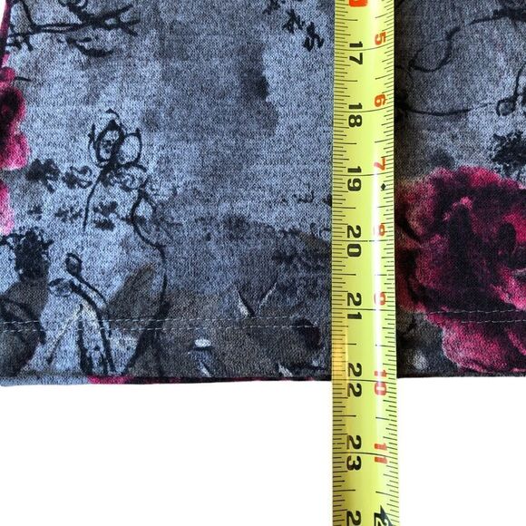 𝅺HOST PICK! 🌹 Conrad C Proportion Petite Round Neck Sweater EUC - Picture 7 of 9